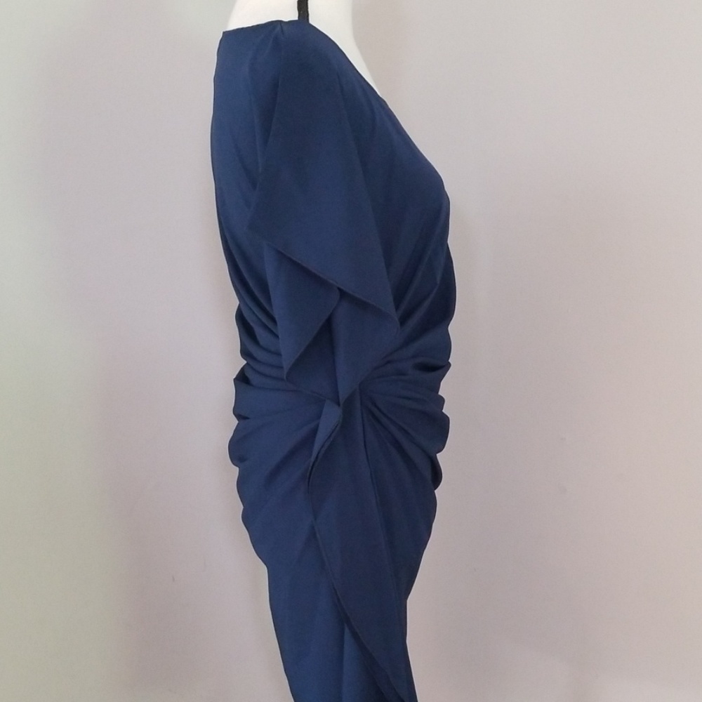 Dress - Picture 3 of 4